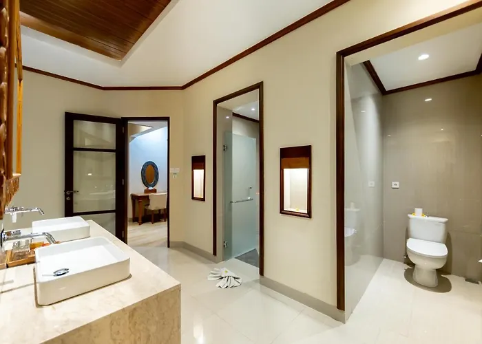 Champlung Sari &