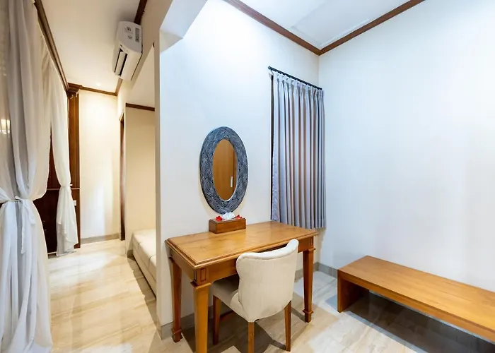 Champlung Sari & 4*